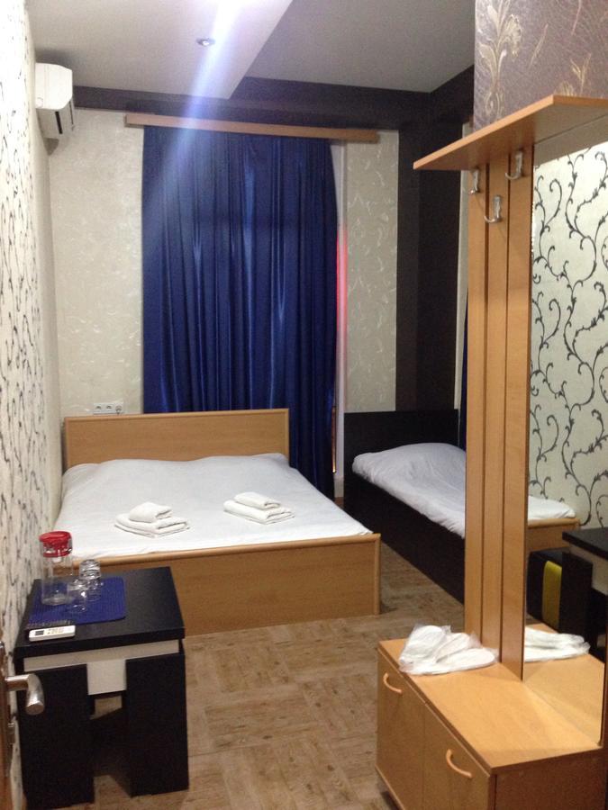 Visit Hotel Tbilisi Eksteriør billede
