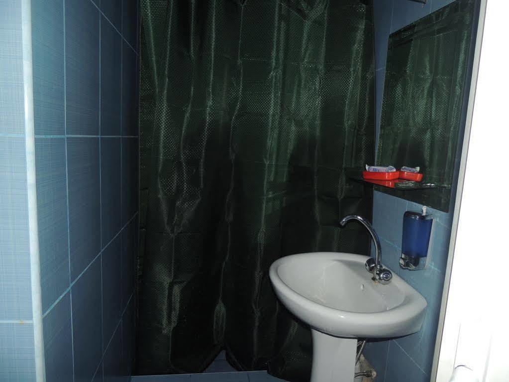 Visit Hotel Tbilisi Eksteriør billede