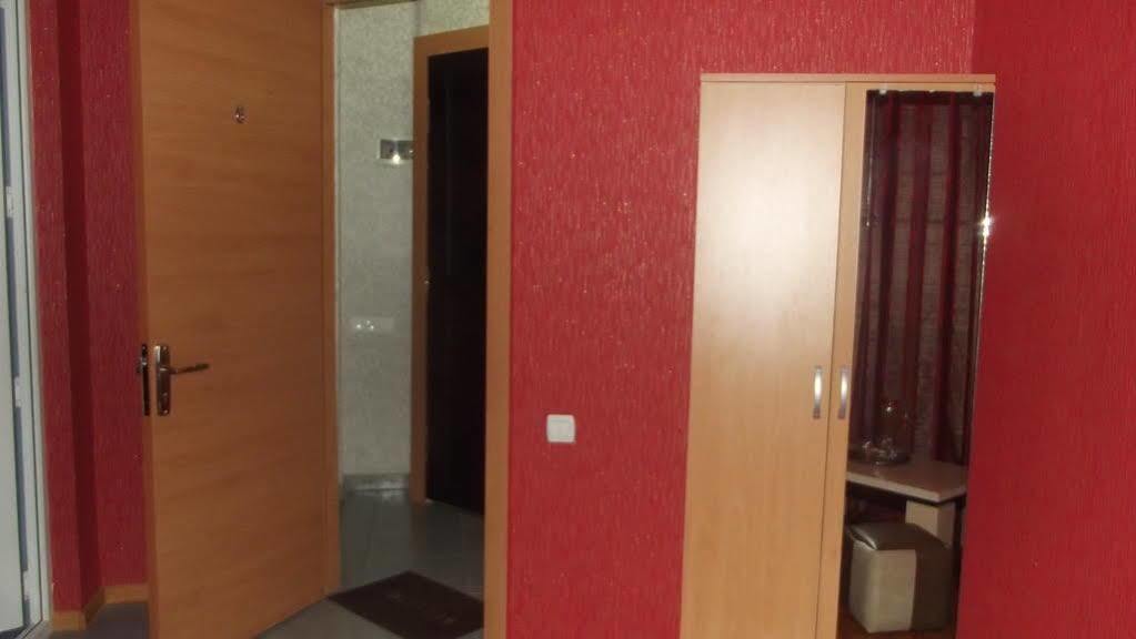 Visit Hotel Tbilisi Eksteriør billede