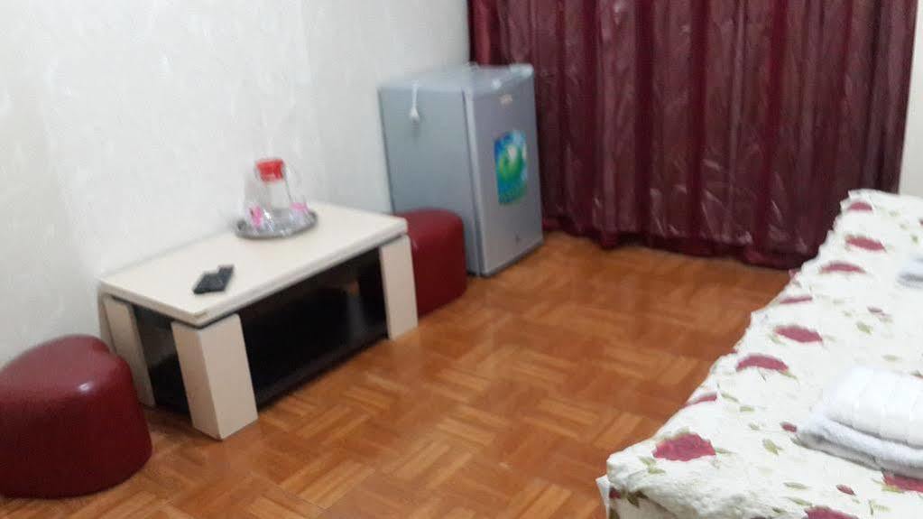 Visit Hotel Tbilisi Eksteriør billede