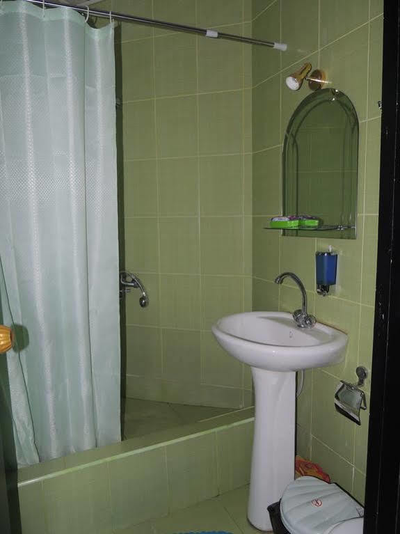 Visit Hotel Tbilisi Eksteriør billede