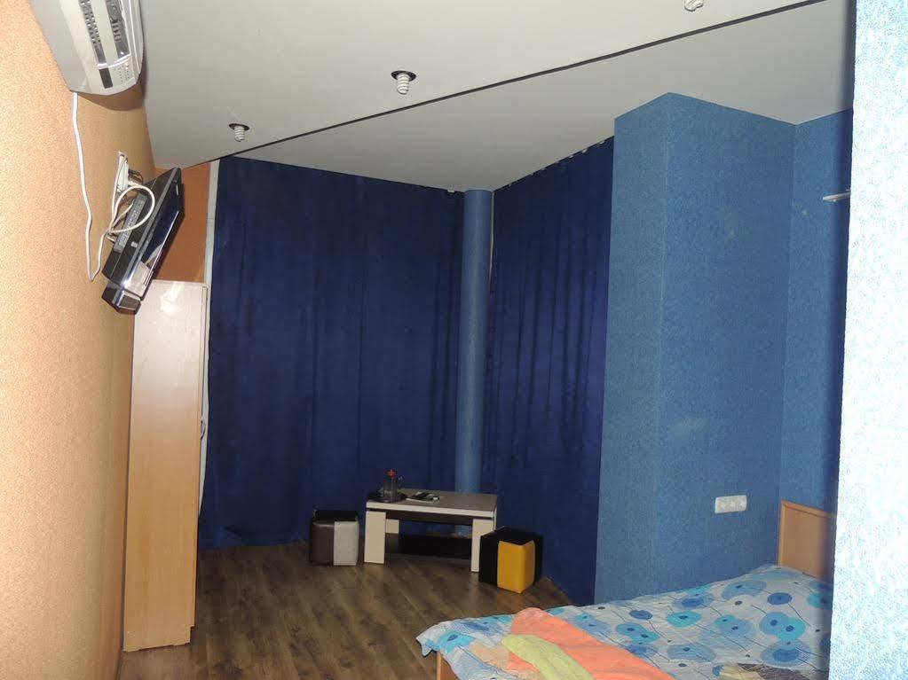 Visit Hotel Tbilisi Eksteriør billede