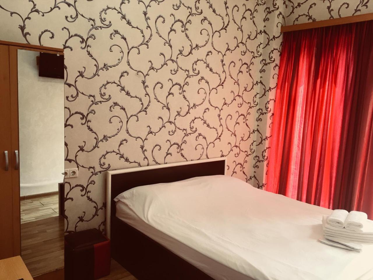 Visit Hotel Tbilisi Eksteriør billede